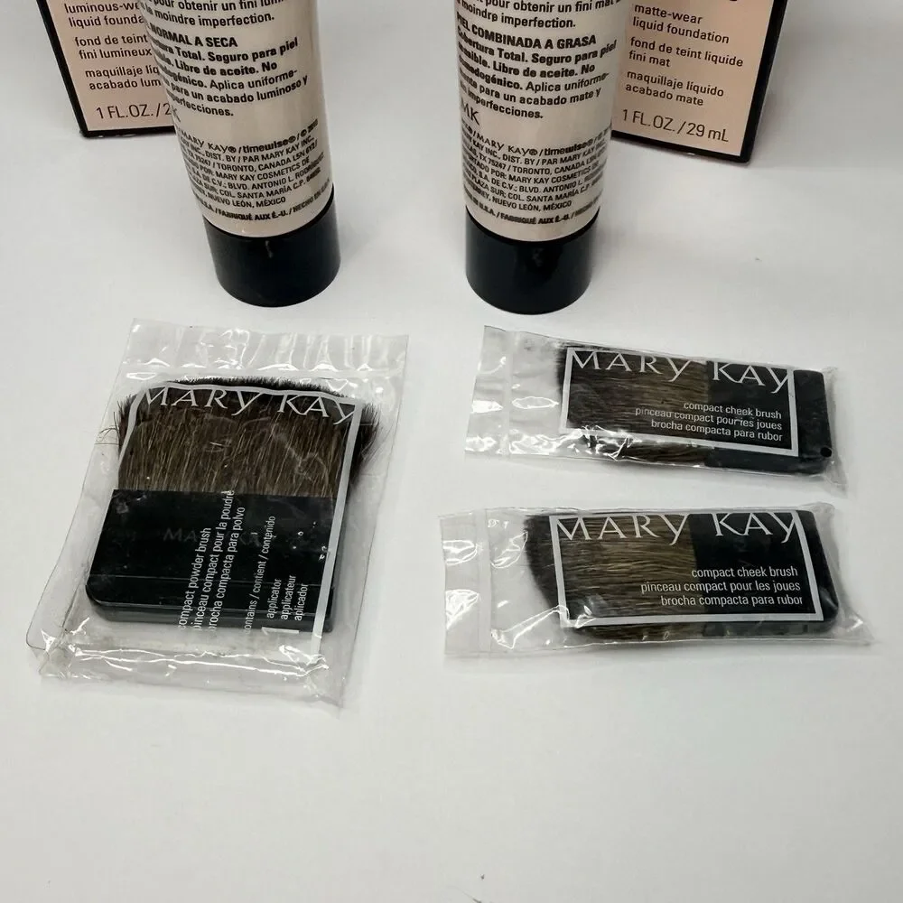 Mary Kay Bronze 5 Luminous 038718 & Matte Foundation 038769 Lot + 3 MK Brushes
